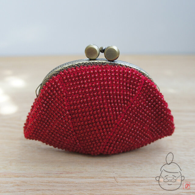 ばあば作☆☆シードビーズのがま口/おはじきつまみ（ruby・1184)