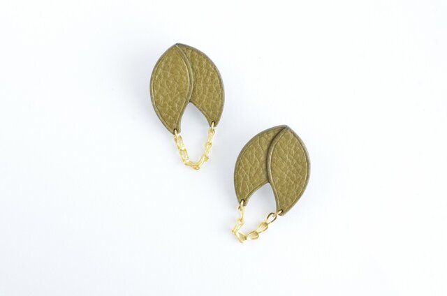 【レザーピアス/イヤリング】 Balloon〝khaki〟の画像1枚目