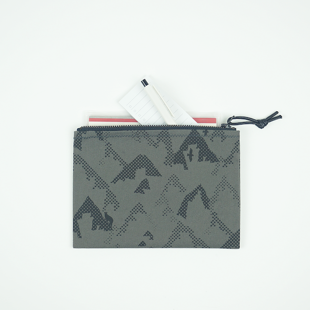 pouch 155F グレー×黒の画像1枚目