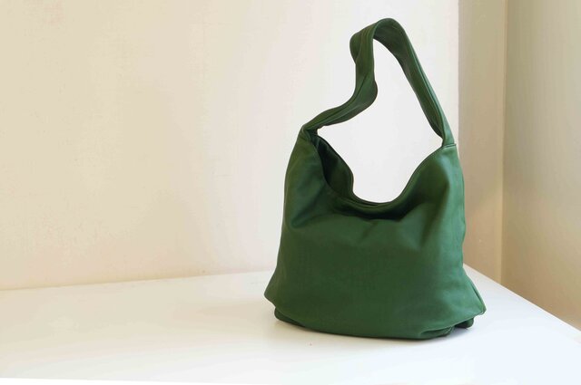 しっとり質感本革製品後染めLUAショルダー(LA001)#greenの画像1枚目