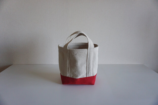 TOTE BAG -bicolor- (S) / ecru × smokyredの画像1枚目