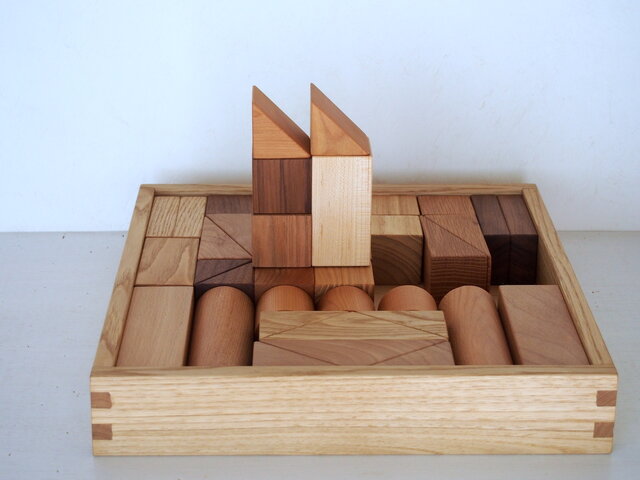 いろんな木のつみき43ピース | iichi 日々の暮らしを心地よくする