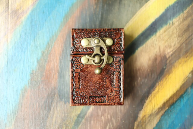 シガレットケース アンティーク ヴィンテージ レザーシガレットケース（アンティーク風・オーク） | iichi 日々の