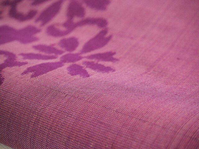 mi0027 銘仙・菊菱紋様ハギレ・280cm☆古布・古裂/絞り/錦紗縮緬/正絹