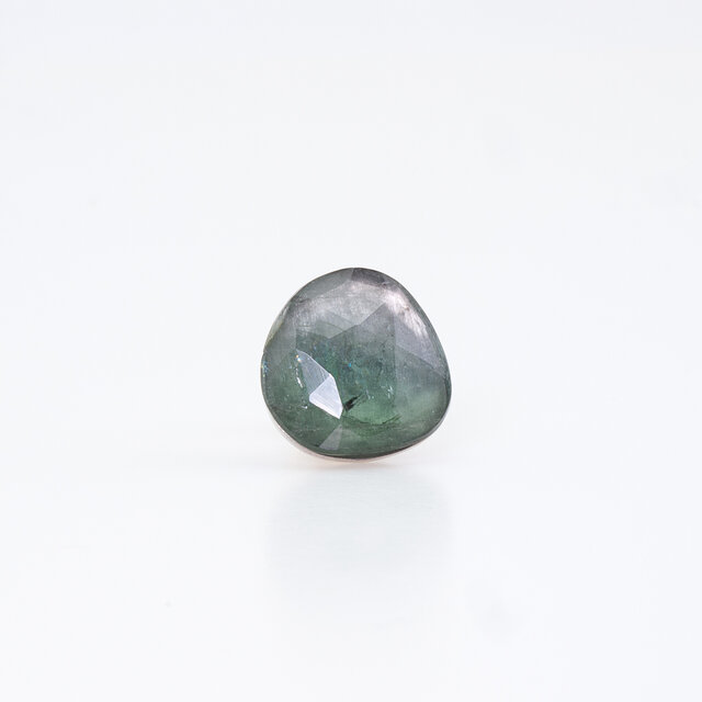 Green tourmaline mirror earring / Singleの画像1枚目