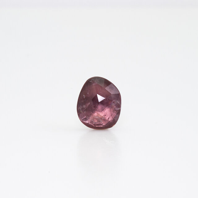 Pink tourmaline mirror earring / Singleの画像1枚目