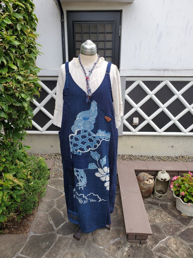 着物リメイク 古布 手作り BORO 襤褸 藍無地と筒描き ジャンパースカート-