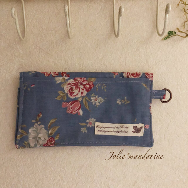 Dカン付き♪5箇所ポケット欲張りお財布型マスクケース（ロマンティックローズ）