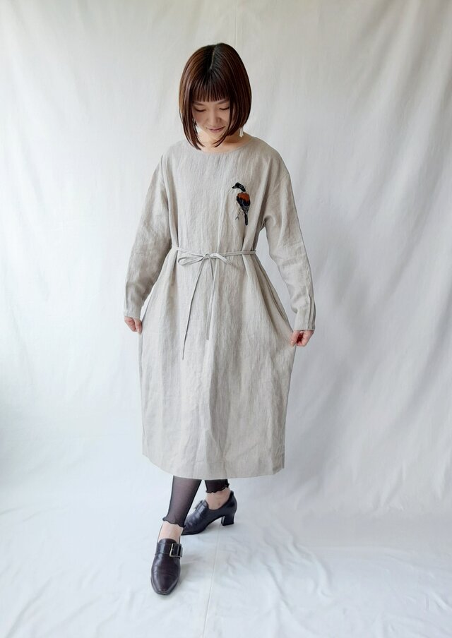 フリーサイズ 刺繍リネンワンピース Olivia Iichi ハンドメイド クラフト作品 手仕事品の通販