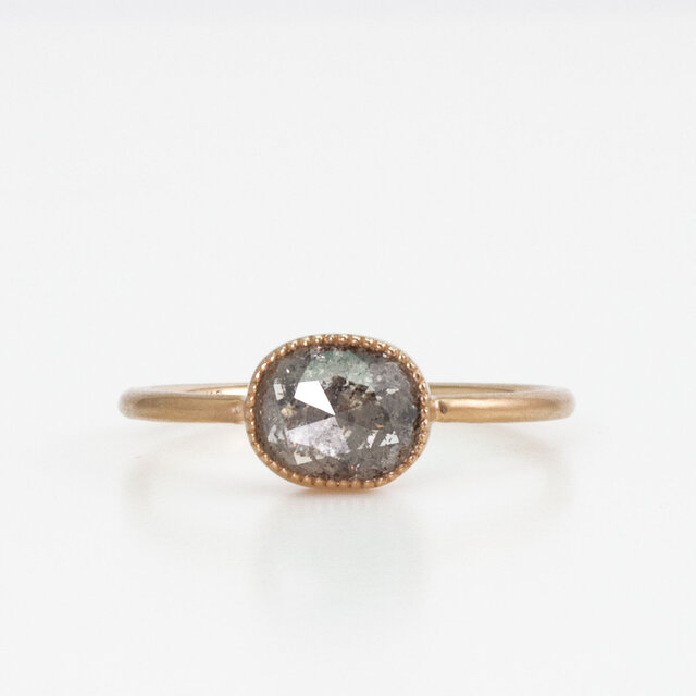 Natural diamond ring / Oval rosecutの画像1枚目