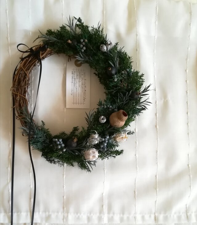 【受注製作】ヒムロスギの深い森wreath(リース プリザーブドフラワー ドライフラワー アンティーク)の画像1枚目