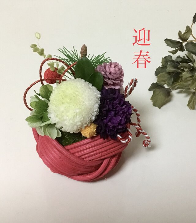 苔玉とプリザ 小さなお正月飾り の画像1枚目