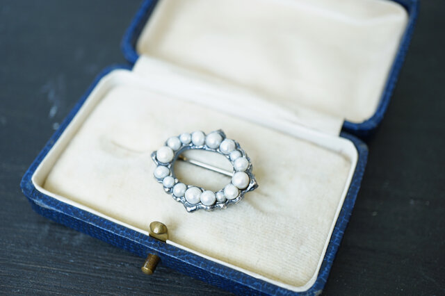 パールbrooch classic silverの画像1枚目
