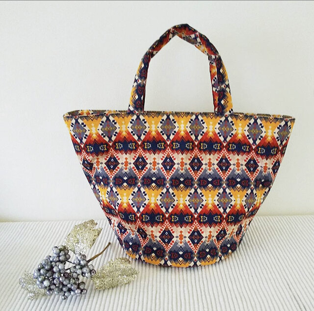 【送料380円】たっぷり入る❤︎トートbagの画像1枚目
