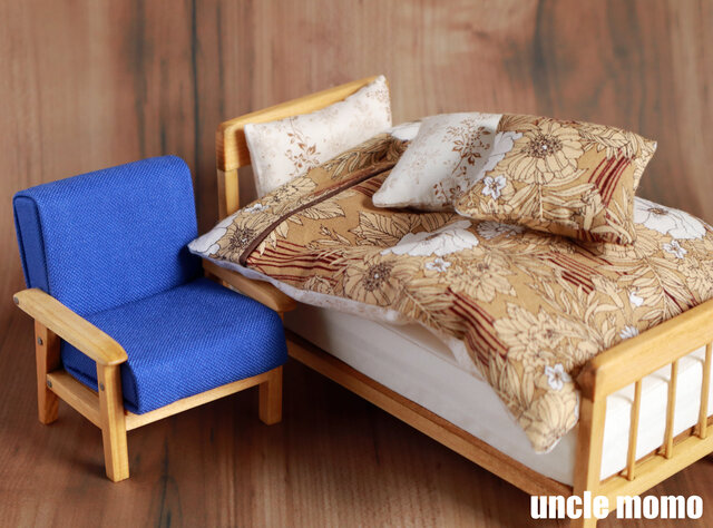 a.ミニチュアドール / 小花 フレンチ風 ファブリッククッション/ベッド