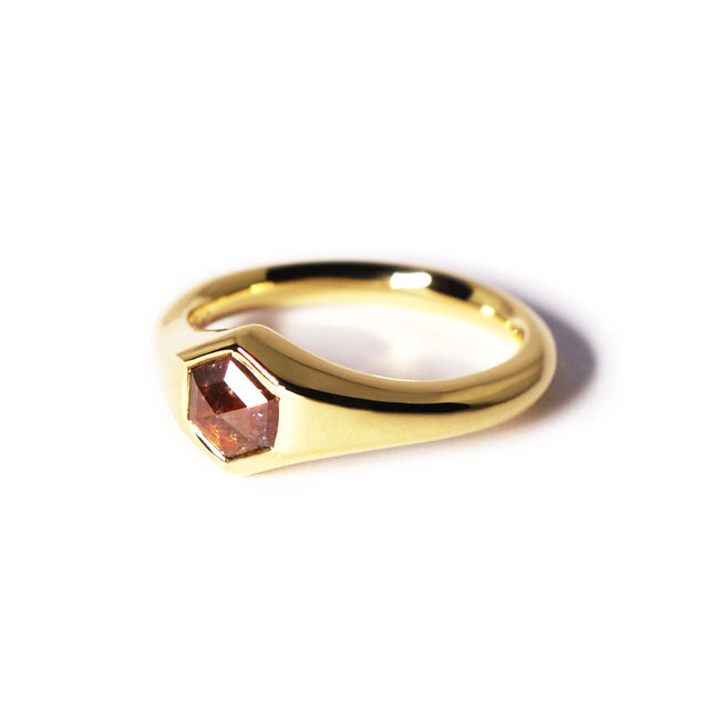 レッドダイヤ・ヘキサゴンK18ミニマルリング【Pio by Parakee】hexagon rustic diamondの画像1枚目