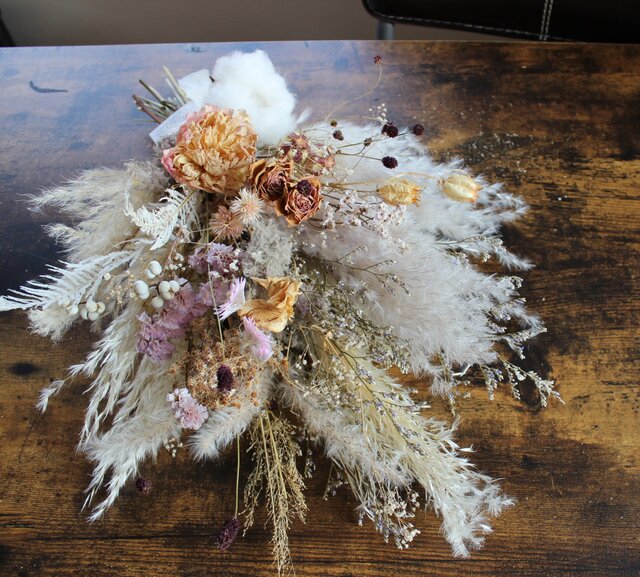 六花」スワッグ パンパスグラスのきまぐれスワッグ パンパス ドライ