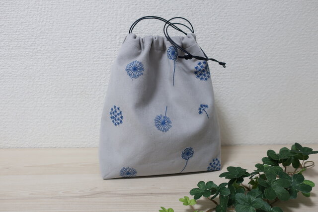 コットンコーデュロイ刺繍巾着トートバックの画像1枚目