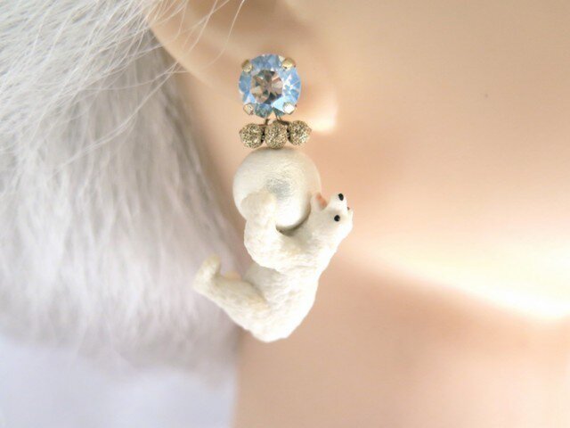 ◇polar bear◇ コットンパール シロクマ ピアスの画像1枚目