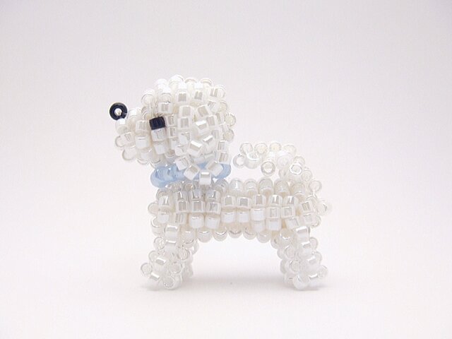 マルチーズ・ビーズ（ストラップ/ブローチを選択） | iichi 日々の