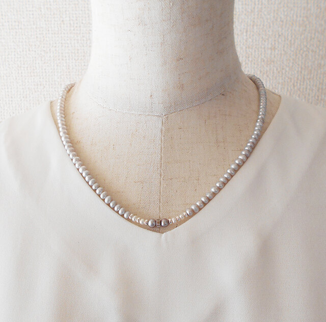 プチダイヤとシルバー淡水パールのネックレス | iichi 日々の暮らしを