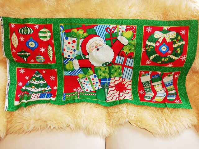 ★Santa Claus柄パネル布★の画像1枚目
