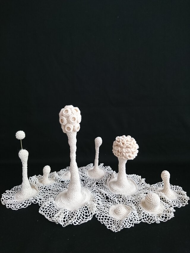 09.手編みの立体オブジェ