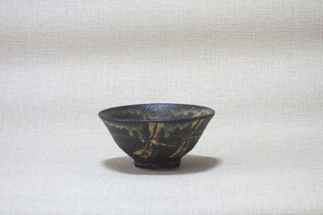 碗(とんぼ紋抜絵a)の画像1枚目