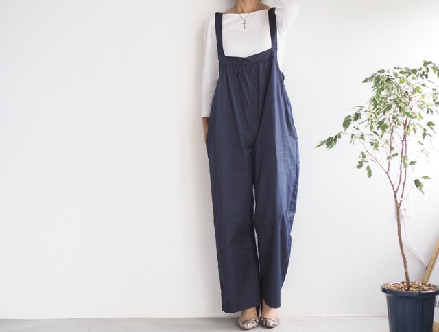 ギャザーコットンのサロペットパンツ ネイビー No.74-02の画像1枚目
