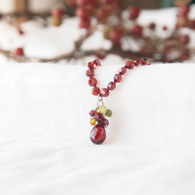 【Sale】Uvas Mixtas Necklaceの画像1枚目