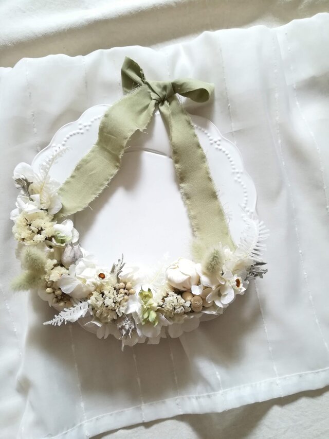 【受注製作】白い花々のハーフwreath(リース　プリザーブドフラワー　ドライフラワー　アンティーク)