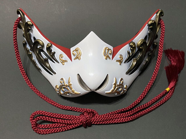 狐面 Half Gothic Ver,（White） | iichi 日々の暮らしを心地よくする