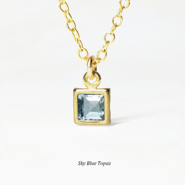 【11月誕生石】輝く空色。スカイブルー・トパーズのネックレス　[送料無料]