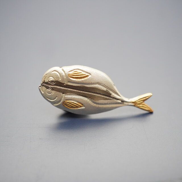 笑いを誘う【アジの開き】釣好き、お魚好きの心をくすぐるピンズ（全22種類）