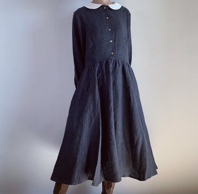 配色丸襟 カフスのロマンチックワンピース チャコール Iichi ハンドメイド クラフト作品 手仕事品の通販
