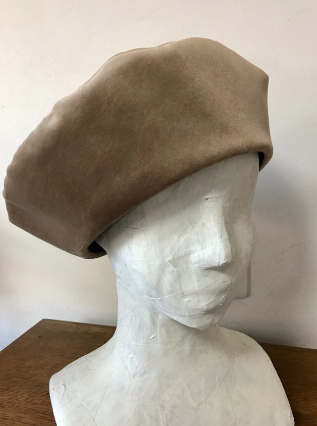 秋冬物ベレー帽の画像1枚目