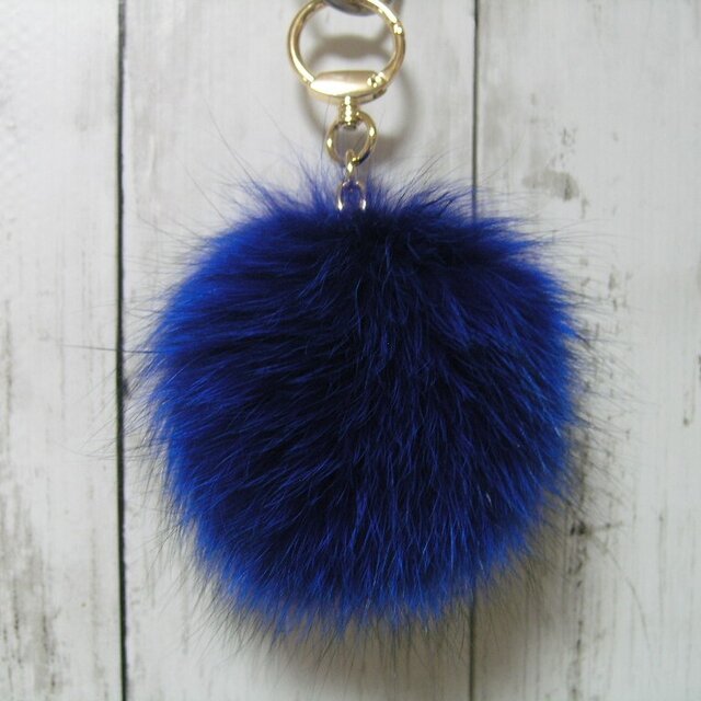 ¶ new antique fur ¶ 鮮やか青染めフォックスファーバッグチャームの画像1枚目