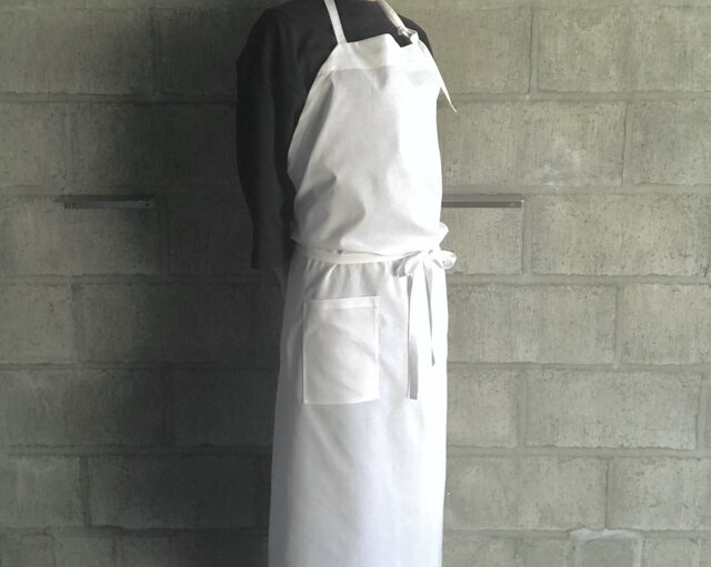 Apron(white)の画像1枚目