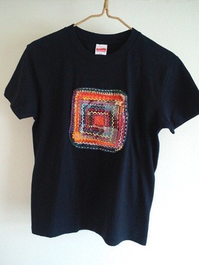 値下げしました★ハンドステッチ*コラージュTシャツの画像1枚目