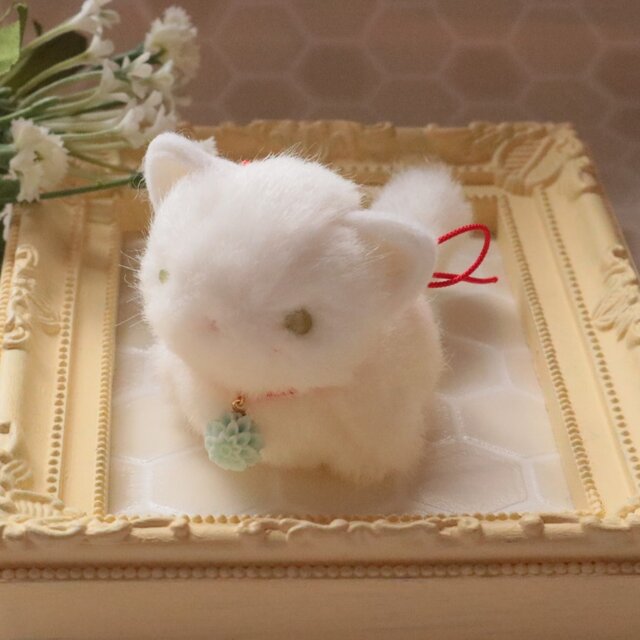 【再販】ちいさなぬいぐるみ　白猫すわりポーズ*和風