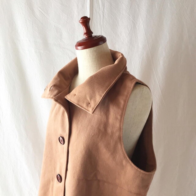 背中あたたかなハイネックベスト（起毛カツラギ：シナモン）