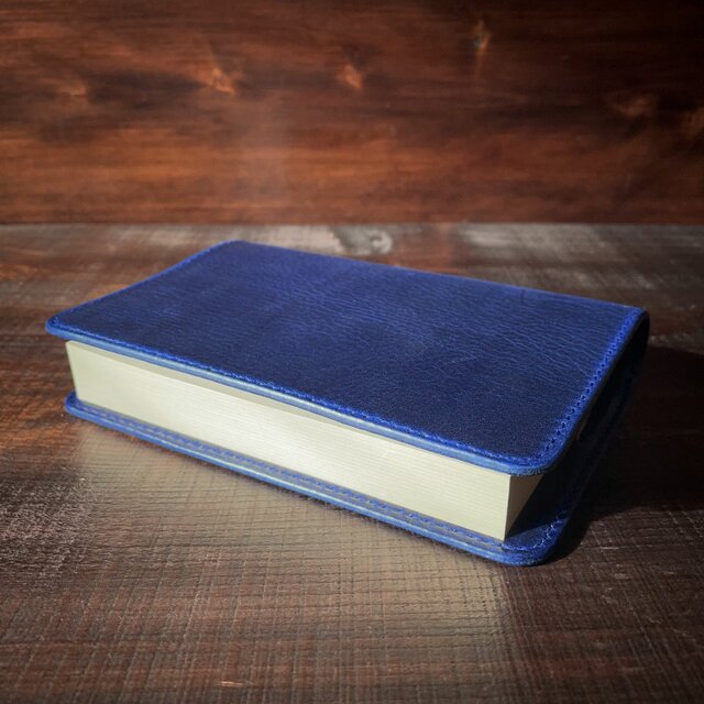 《文庫本サイズ》レザーブックカバー（ブルー）