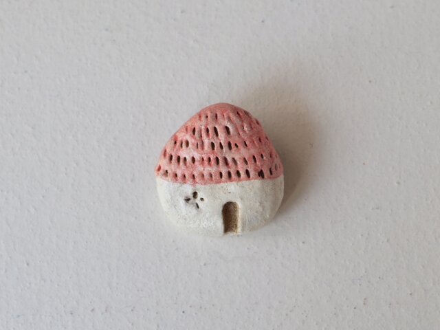 こびとの家のブローチの画像1枚目