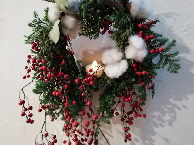 野バラと綿の実の鳥の巣リース | iichi 日々の暮らしを心地よくする