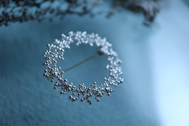 Silver brooch 「Winter wreath」の画像1枚目