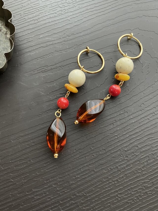 秋冬主役級50’sカラーデザインイヤリング! Vintage taste earringsの画像1枚目
