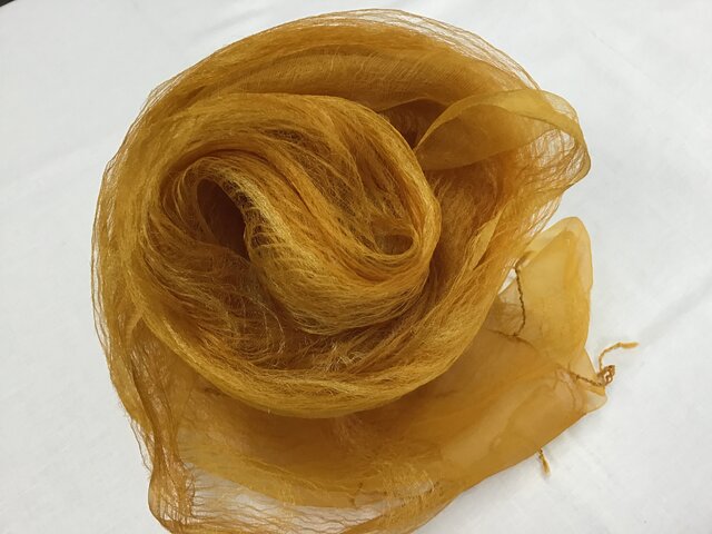 草木染め シルクストール コブナグサ オレンジの画像1枚目