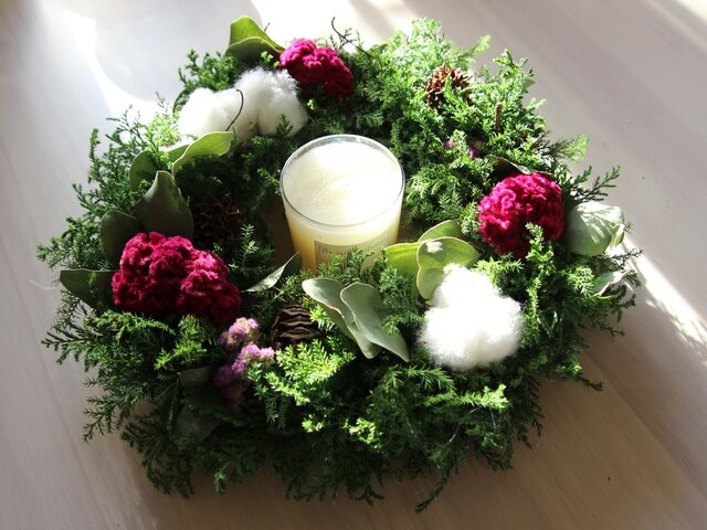 ケイトウとコットンのクリスマスリース | iichi 日々の暮らしを