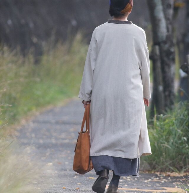 ゆるっと羽織り♪ノーカラーロング羽織りコート重ね着しやすいドロップ
