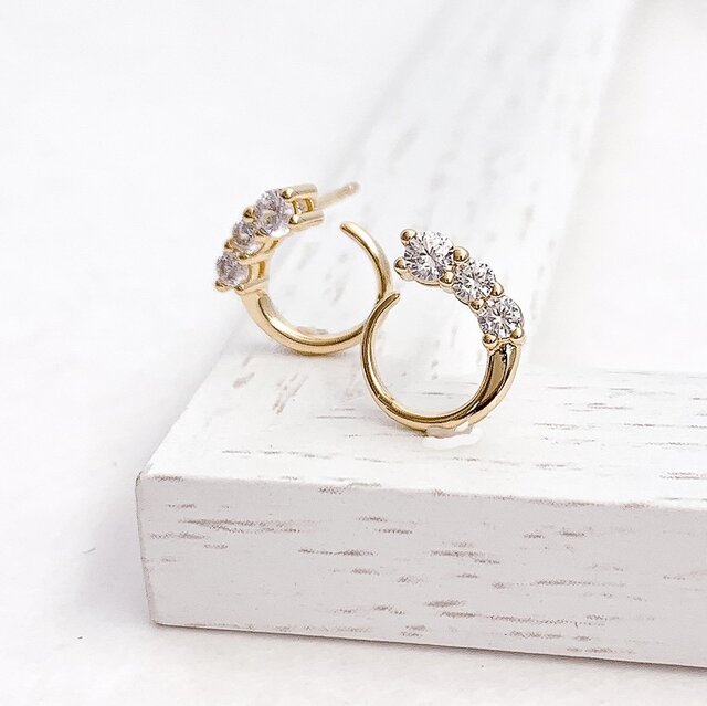 Moon cz pierce/earringの画像1枚目